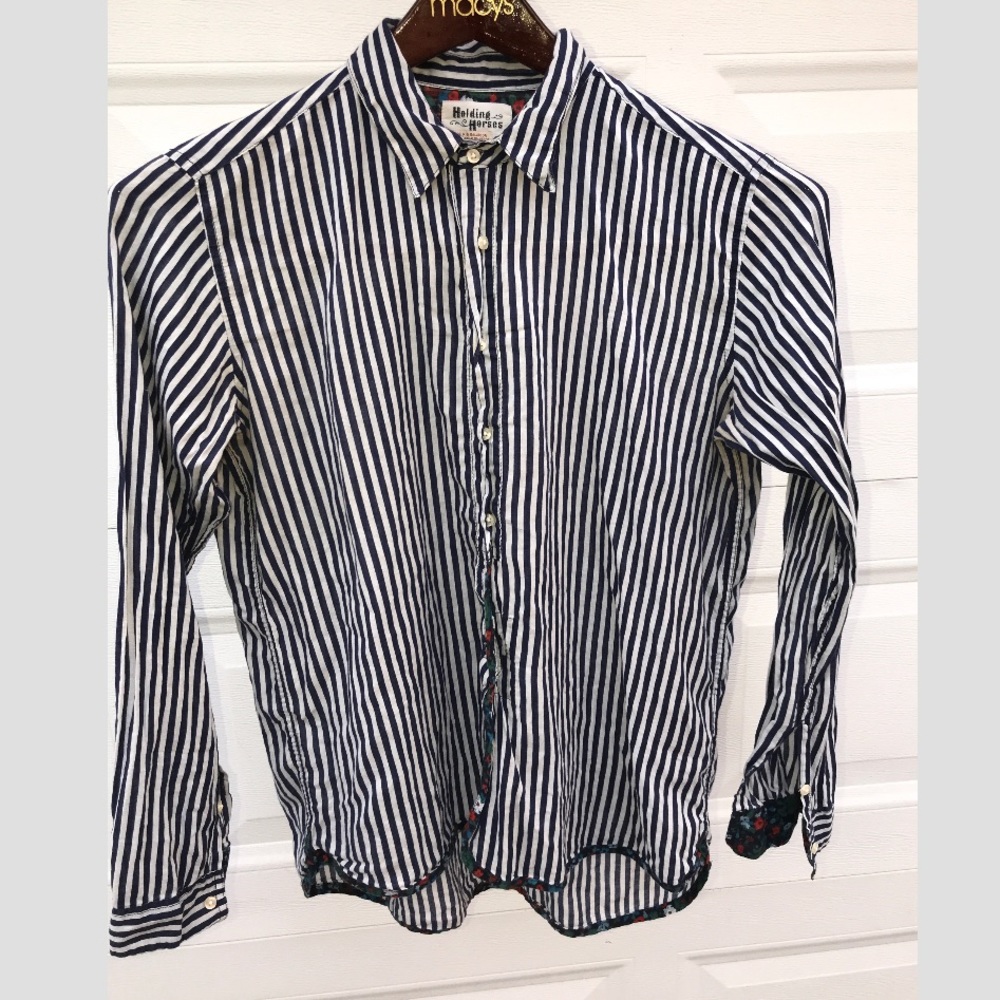 🛑HOLDING HORSES STRIPED SHIRT🛑